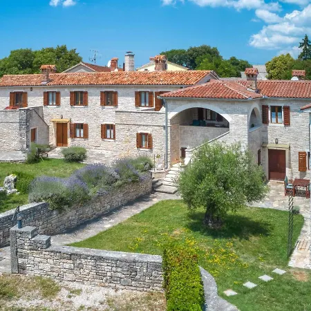 Holiday home Holiday Frapi - Pzn323 Pazin
