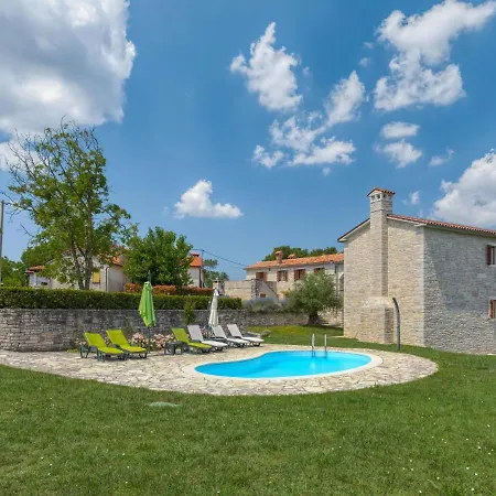 Holiday home Holiday Frapi - Pzn323